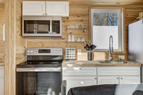 Who wouldn't love cooking your meals in the kitchen of your treehouse?