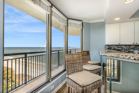 Condo, 2 Bedrooms | Private kitchen | Coffee/tea maker, fridge, oven, toaster