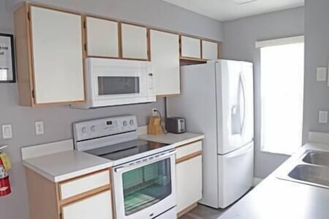 Ef37ad36 8a99 4814 8da9 7bdf12965010