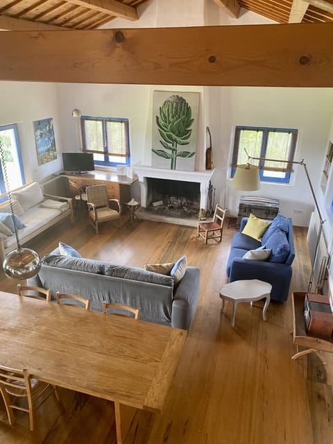 open living/ sitting area 