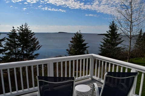 Deck View