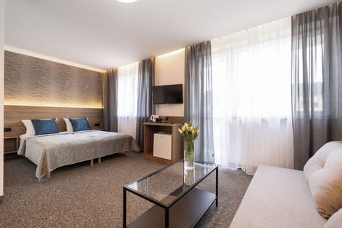 Comfort Suite | Iron/ironing board, free cribs/infant beds, travel crib, free WiFi