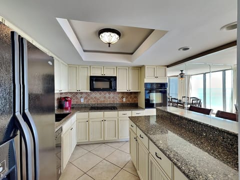 Kitchen - Modern Appliances