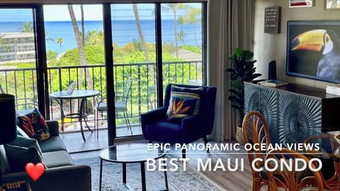 Behold the awe-inspiring panoramic ocean views and sights of Lanai and Molokini.