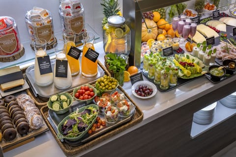Daily buffet breakfast for a fee