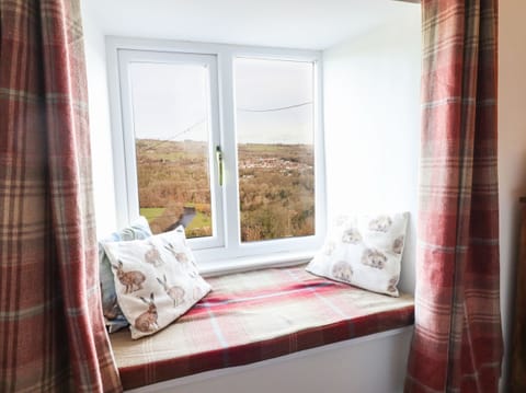 Cottage | 3 bedrooms, individually decorated, individually furnished, free WiFi