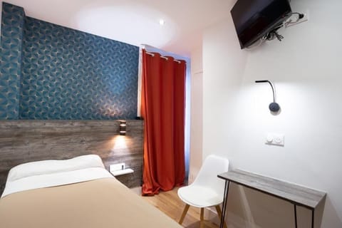 Single Room | Desk, free cribs/infant beds, rollaway beds, free WiFi