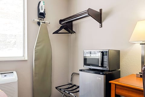 Room, 2 Double Beds, Non Smoking | Desk, iron/ironing board, free cribs/infant beds, rollaway beds