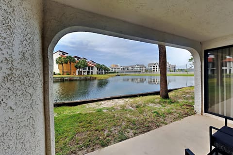 Welcome to Edgewater Villa #2104