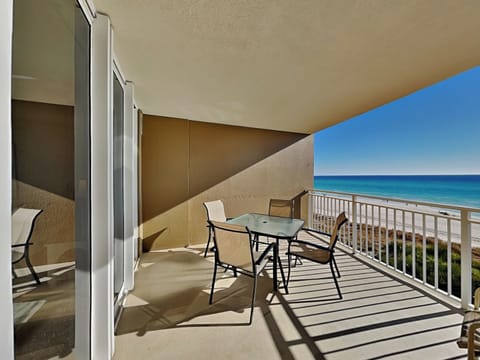 Welcome to Emerald Beach #336