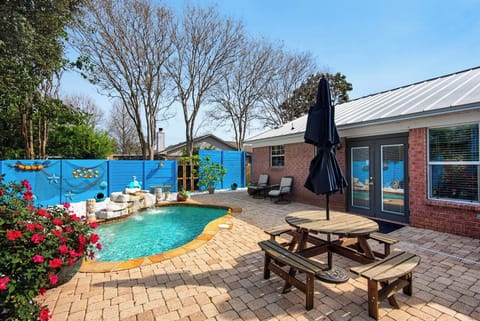 Private back yard oasis