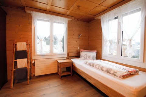 Basic Quadruple Room, Shared Bathroom, Mountain View | Soundproofing, free WiFi