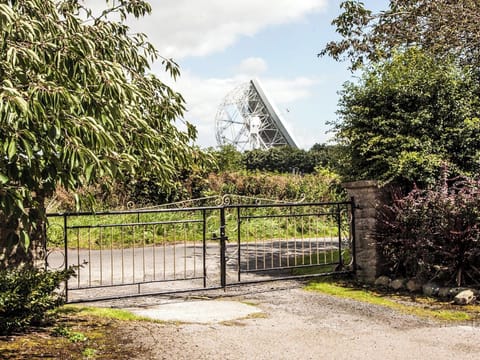 Jodrell Bank | Brookbank Farm, Blackden, near Crewe