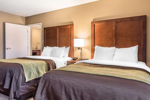 Desk, soundproofing, iron/ironing board, rollaway beds