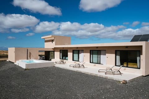 Essea Living Tindaya with heated pool (3647)