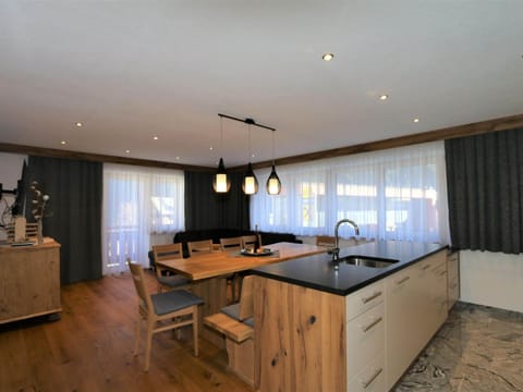 House | Private kitchen | Highchair