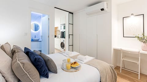 This comfortable bedroom offers year-round climate control with AC, ensuring a perfect temperature for rest, and includes a dedicated workspace for productivity. Enjoy a restful night's sleep and the convenience of working from home. 
#BedroomComfort #ACC
