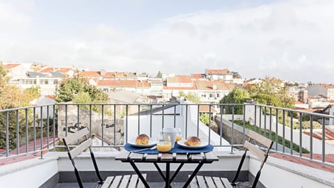Private balcony with open views and a cozy table for two — the perfect spot for slow mornings or sunset drinks.

#balcony #view #outdoorliving #lovelystay