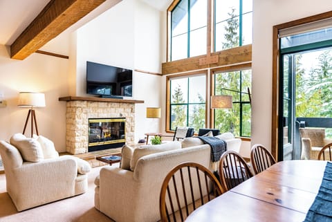 Living & Dining area