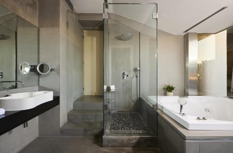 1 bedroom, premium bedding, in-room safe, individually decorated