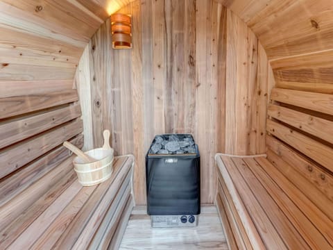 House | Spa treatment