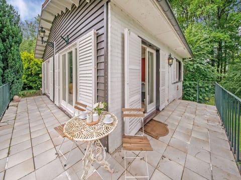 House | Balcony