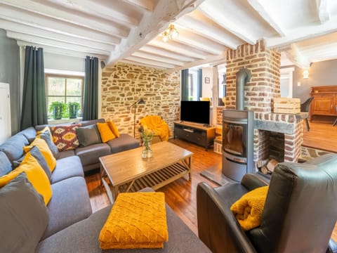 House | Living room