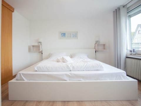 Apartment | 3 bedrooms, bed sheets