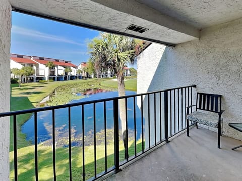 Welcome to Edgewater Villa #407!