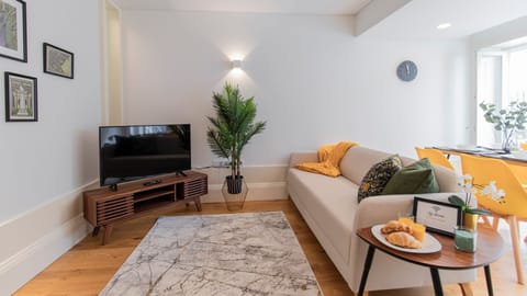 Beautifully decorated living room, with modern and comfortable furniture and a TV, for your entertainment #stunning #lovely