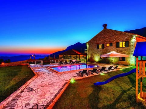 Villa | Pool