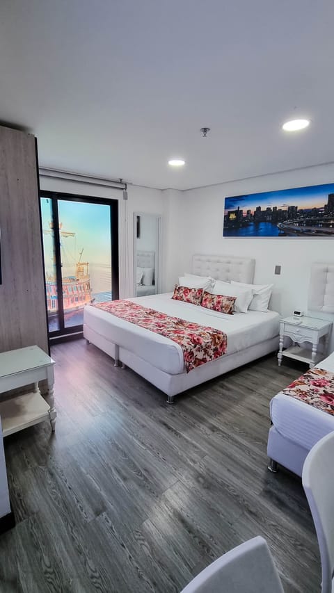 Standard Double Room | Egyptian cotton sheets, premium bedding, pillowtop beds, in-room safe