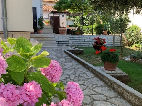 Apartment | Exterior