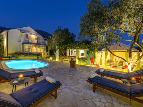 Villa | Pool