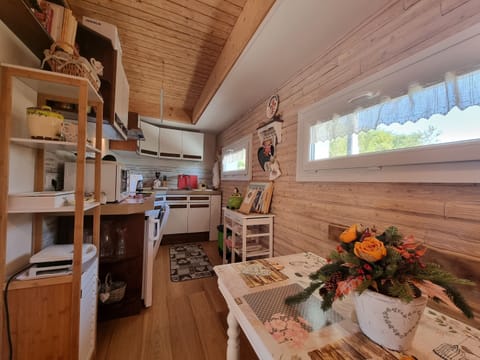 Chalet | Private kitchen | Highchair