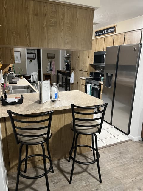 Kitchen Island area
