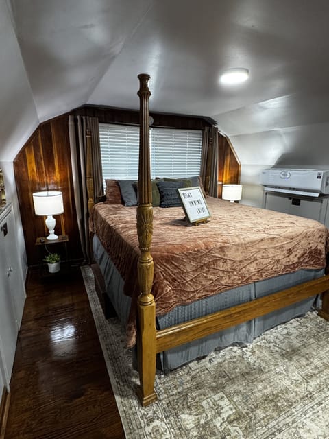 4 poster King Size Bed