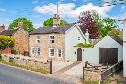The Town House, Hollesley: A great location to explore the Suffolk Coast
