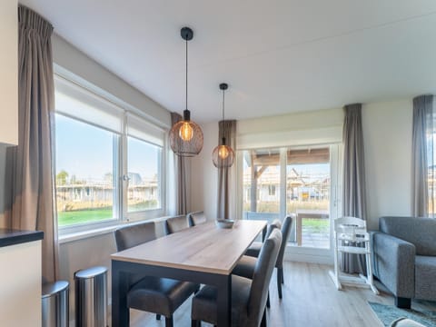 House | Dining