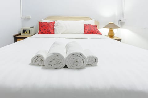 Economy Double Room | In-room safe, free WiFi