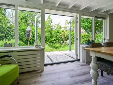 House | Reception
