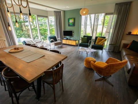 House | Dining