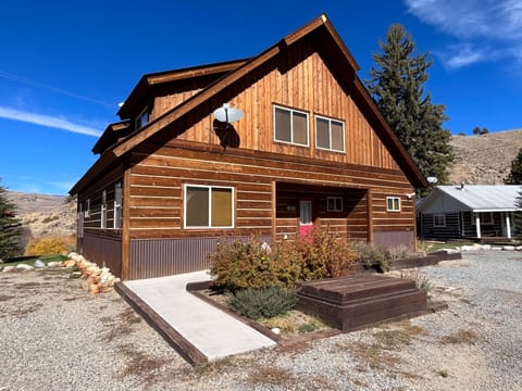 Front entrance with handicap accessibility