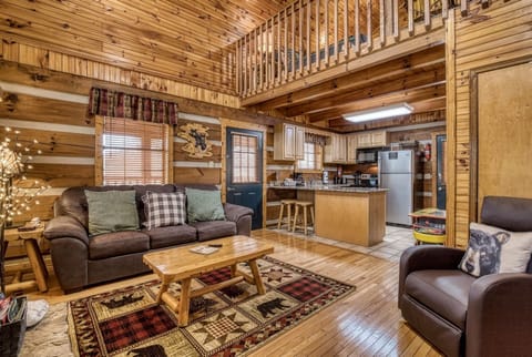 Cabin, 1 Bedroom | Living area