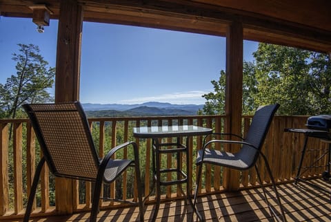 Cabin, 3 Bedrooms | 3 bedrooms, WiFi (free)