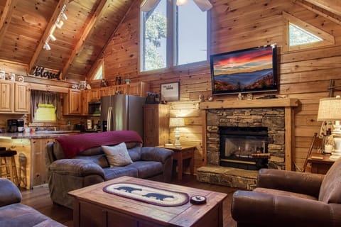 Cabin, 2 Bedrooms | Interior
