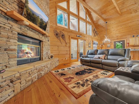 Cabin, 4 Bedrooms | Interior