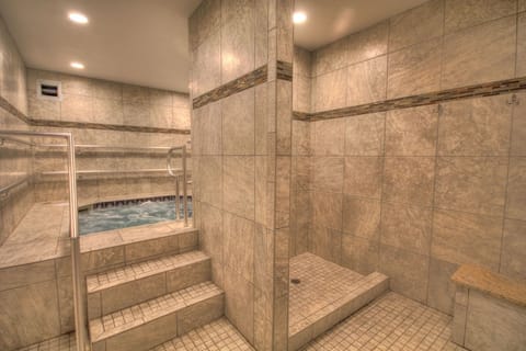 Condo, 2 Bedrooms | Bathroom | Towels