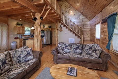 Cabin, 2 Bedrooms | Interior
