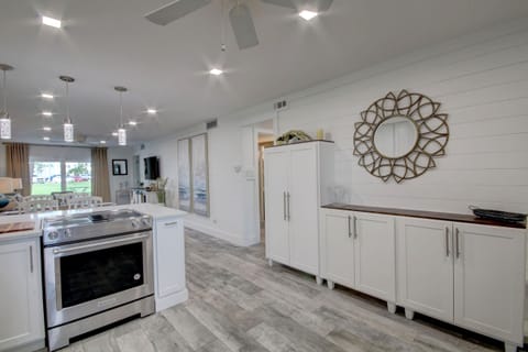 Condo, 2 Bedrooms | Private kitchen | Coffee/tea maker, fridge, oven, toaster
